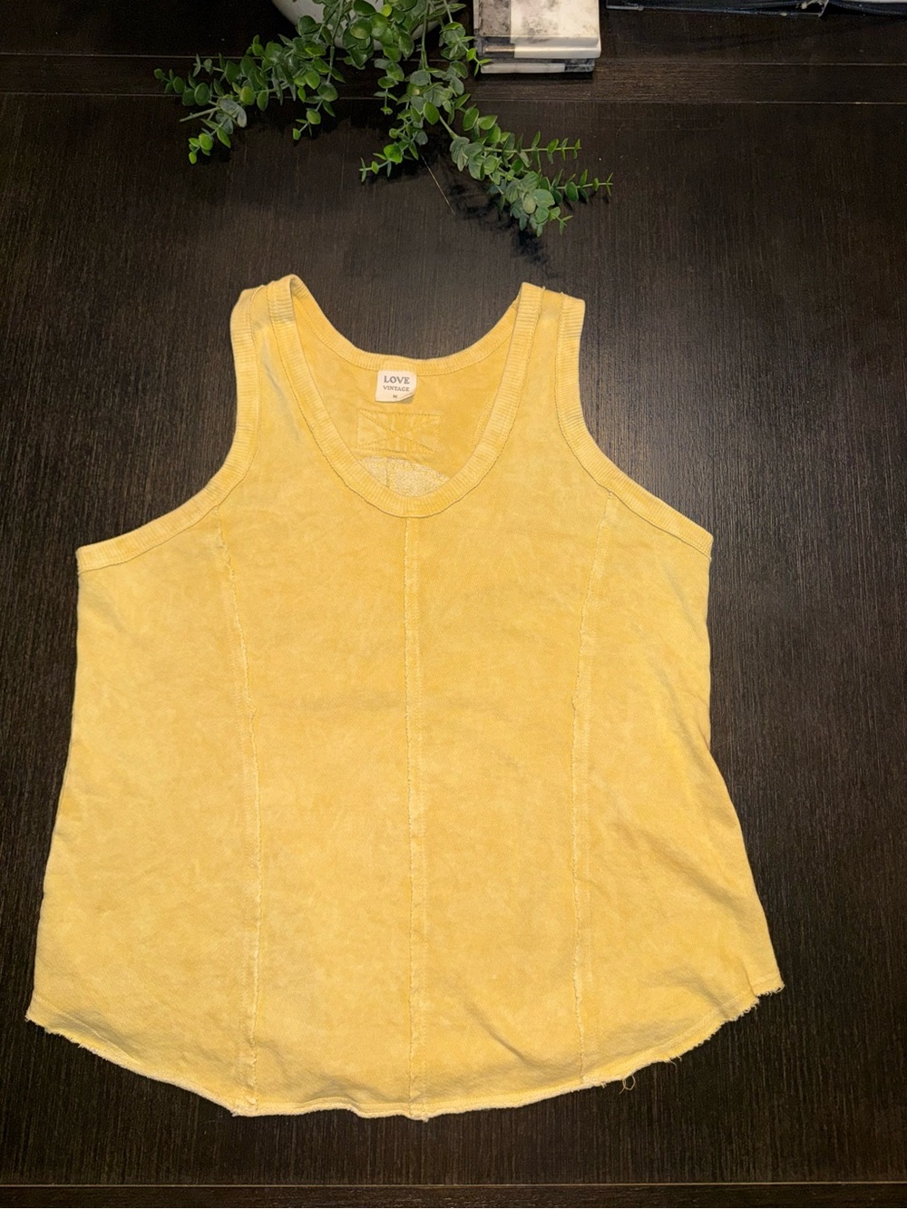 Love Vintage Women's Yellow Scoop Neck Tank Top